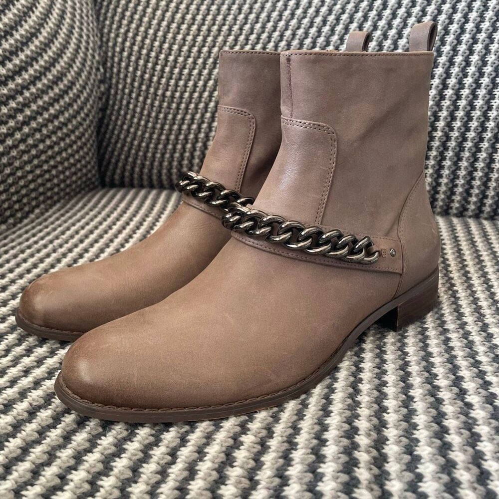 Coach Adella genuine leather ankle booties chain women’s shoe size 8.5 - Picture 3 of 15